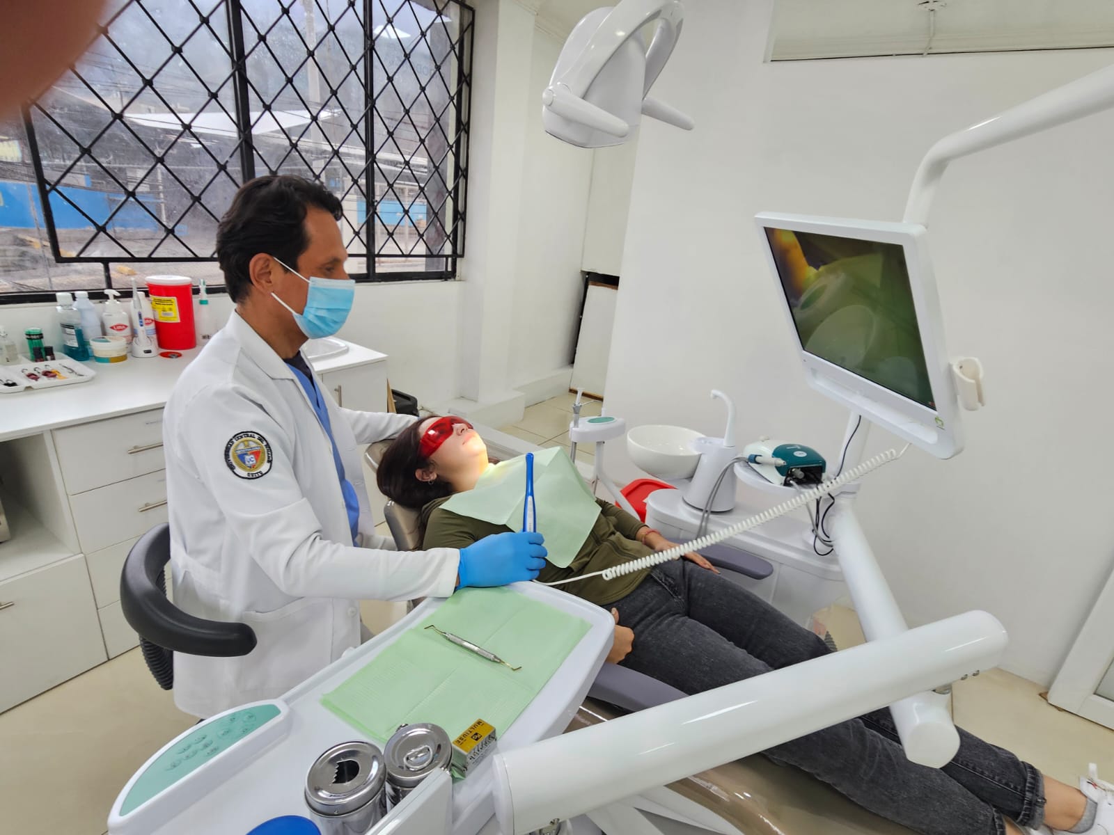 Methrodent | Odontólogos en Quito